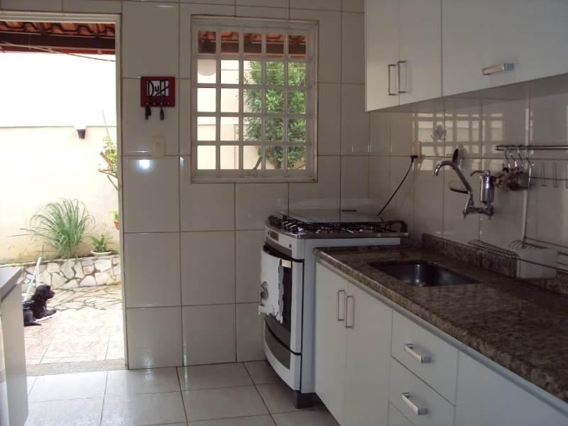 Casa, Alípio de Melo, 3 Quartos, 5 Vagas