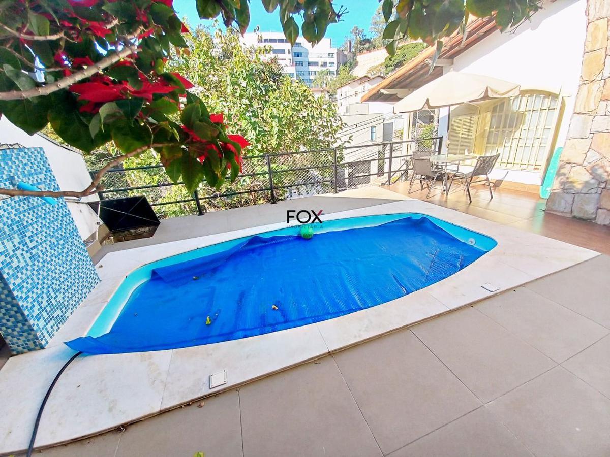 Casa, Santa Lúcia, 5 Quartos, 4 Vagas, 2 Suítes
