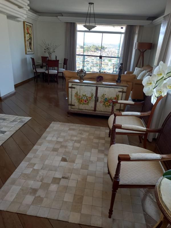 Apartamento, Centro, 4 Quartos, 2 Vagas, 1 Suíte