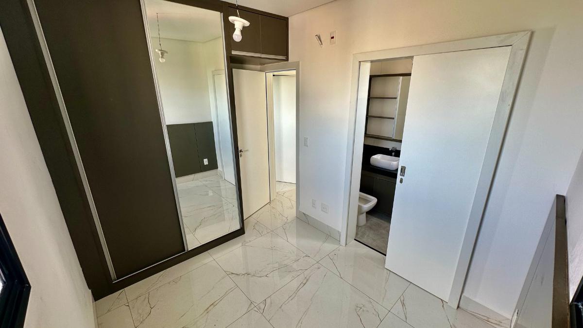 Cobertura, Planalto, 4 Quartos, 2 Vagas, 2 Suítes