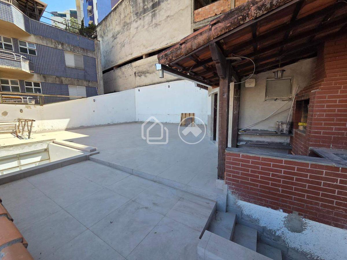 Casa, Buritis, 3 Quartos, 4 Vagas, 2 Suítes