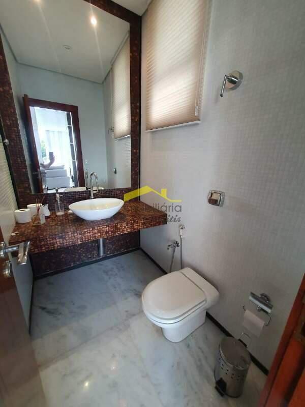 Casa em Condomínio, Vila Castela, 4 Quartos, 6 Vagas, 4 Suítes