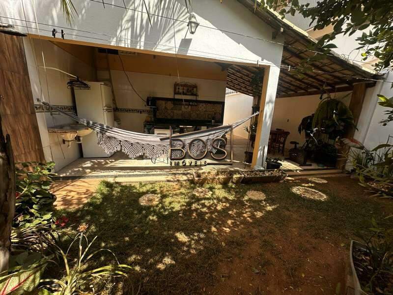 Casa, Fernão Dias, 3 Quartos, 2 Vagas, 1 Suíte