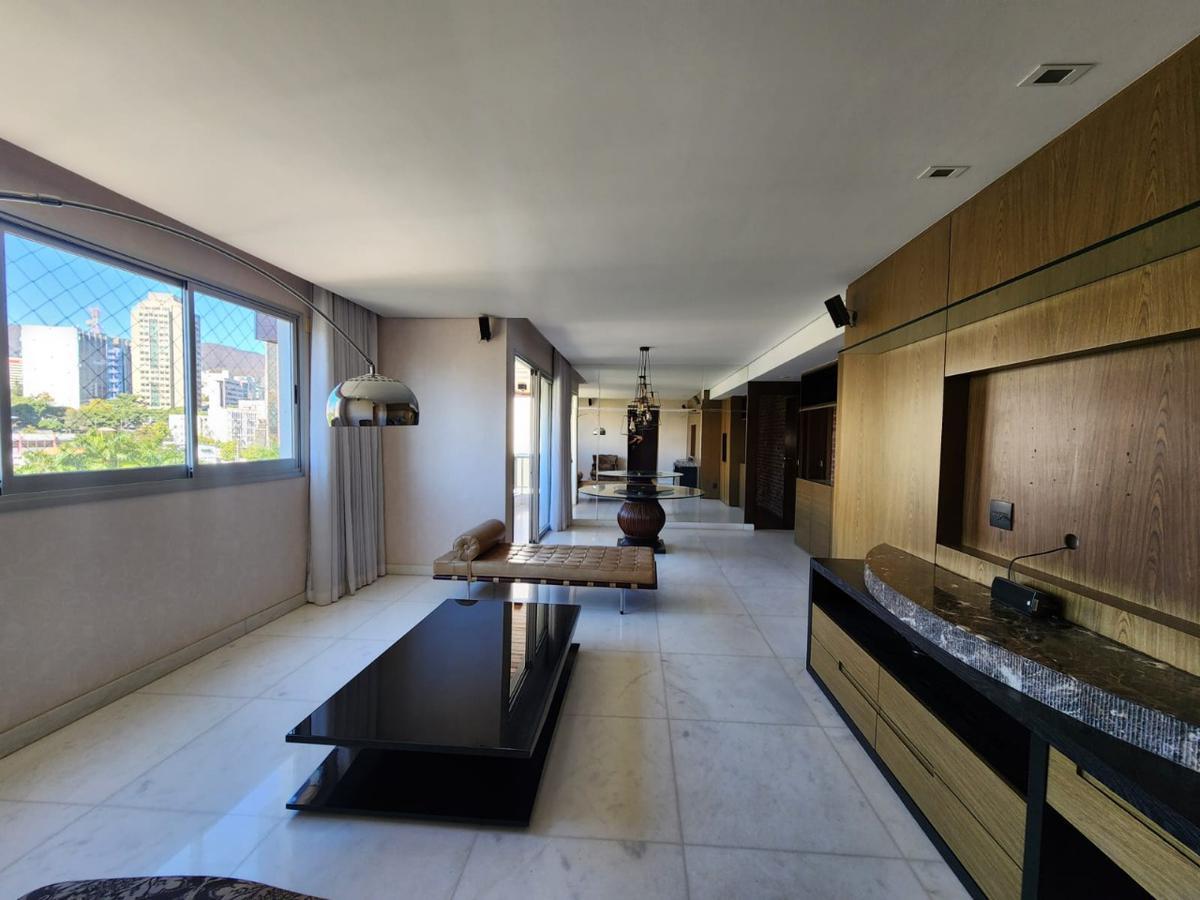 Apartamento, Funcionários, 4 Quartos, 3 Vagas, 2 Suítes