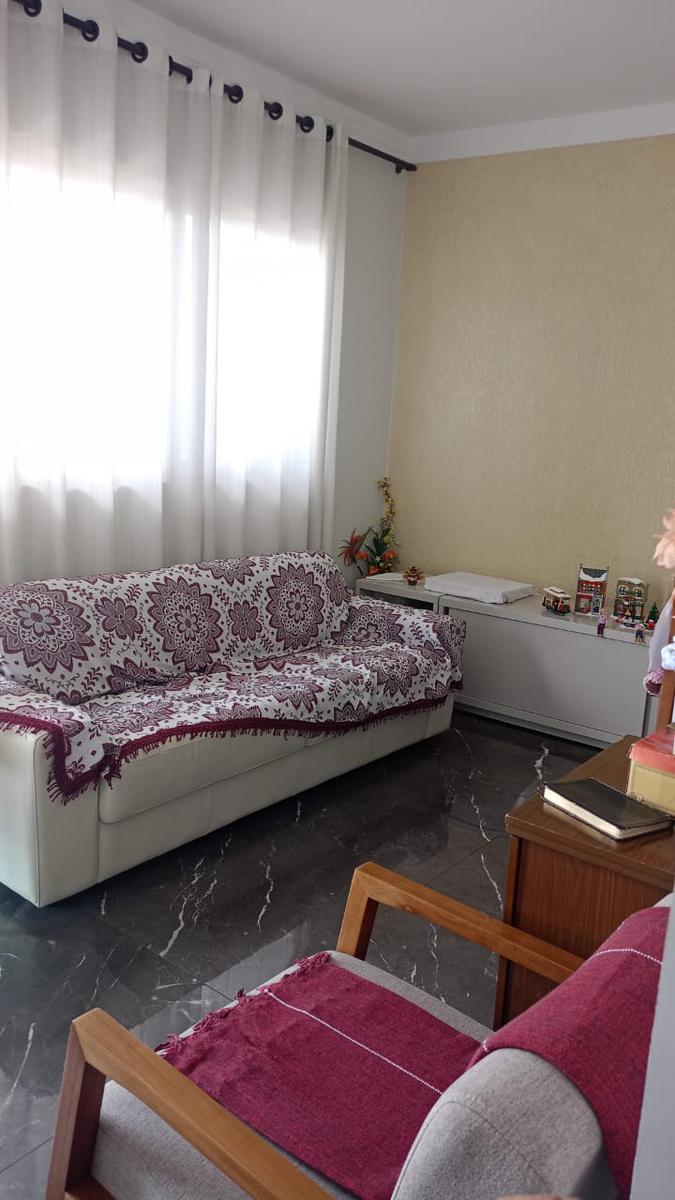 Prédio, Goiânia, 9 Quartos, 2 Vagas, 3 Suítes