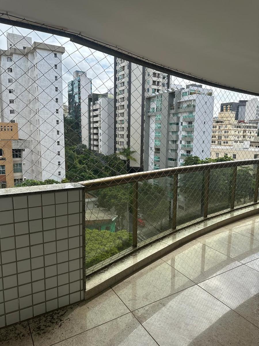 Apartamento, Funcionários, 4 Quartos, 3 Vagas, 2 Suítes