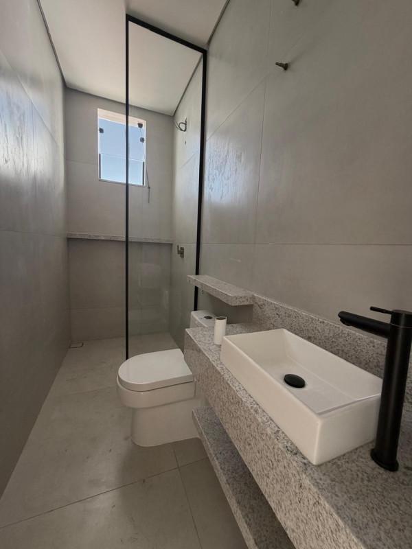 Casa, Masterville, 3 Quartos, 4 Vagas, 1 Suíte