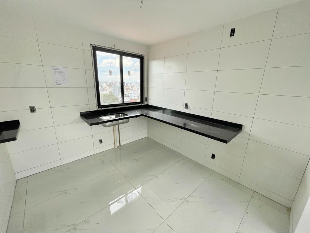 Cobertura, Santa Rosa, 3 Quartos, 2 Vagas, 1 Suíte