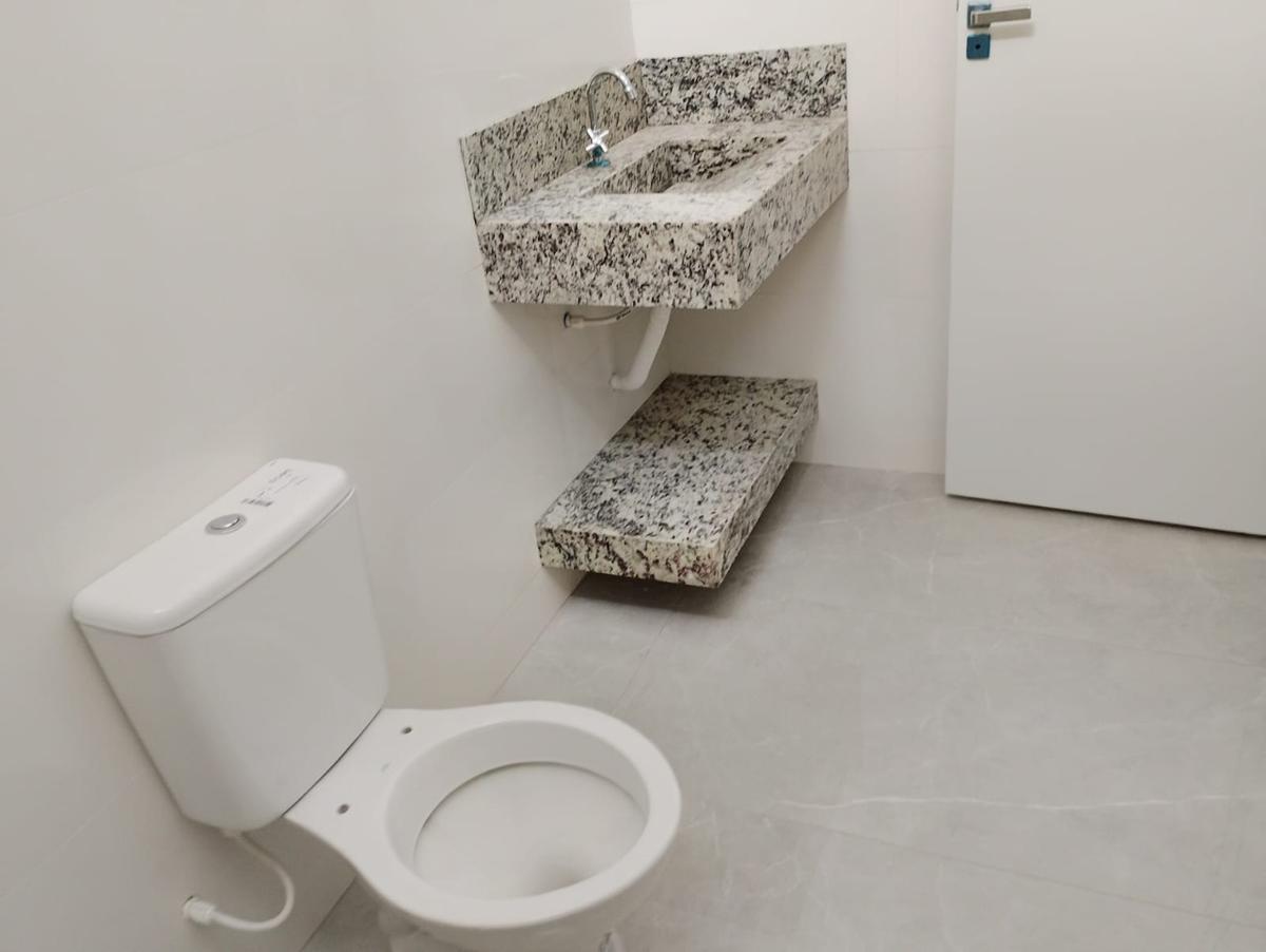 Casa, Candelária, 2 Quartos, 2 Vagas, 1 Suíte