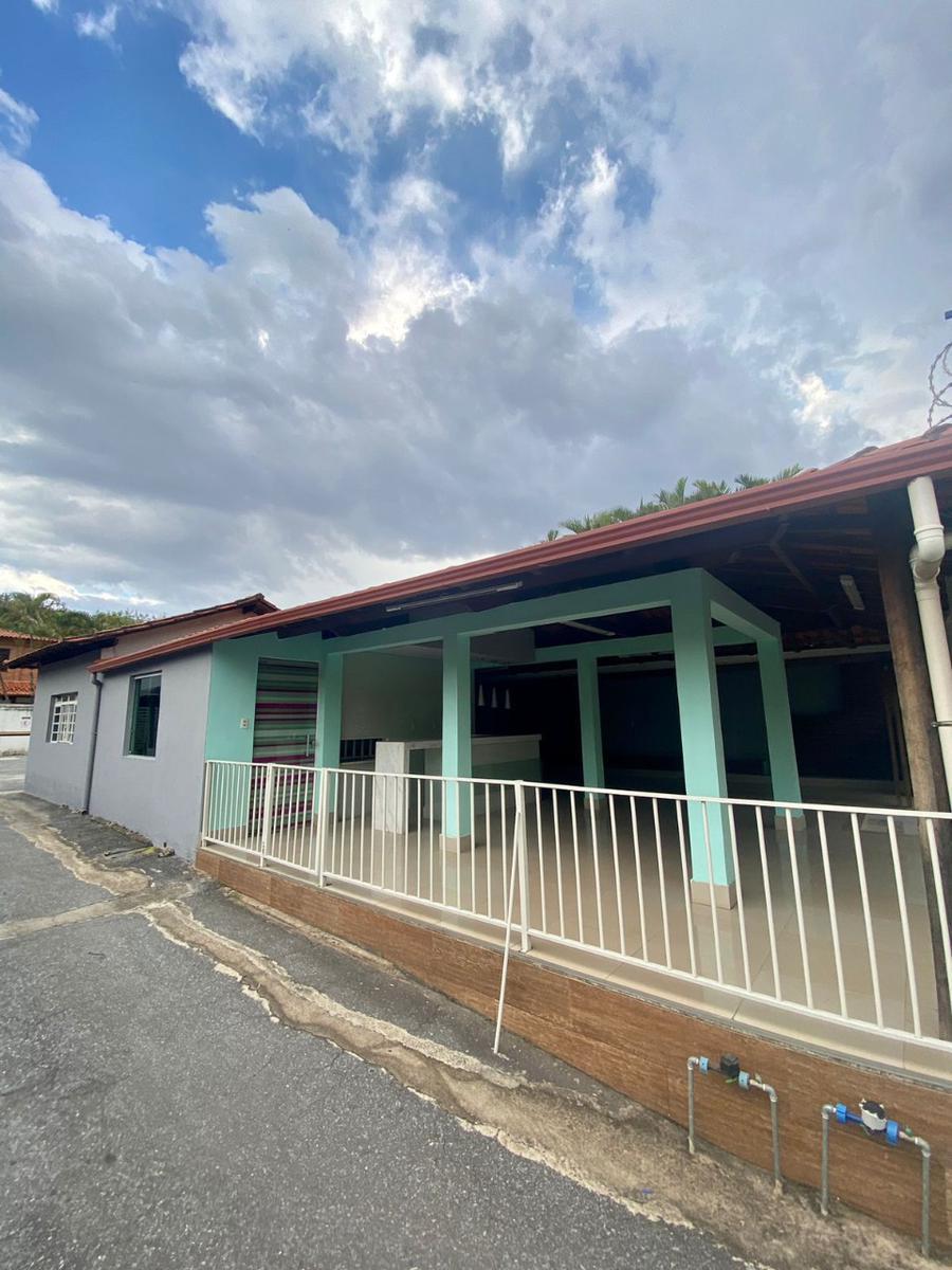 Casa, Pampulha, 10 Quartos, 15 Vagas, 1 Suíte