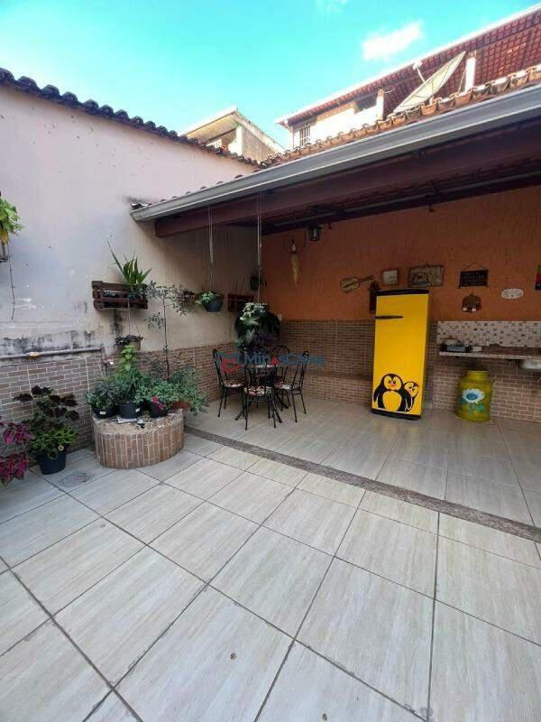 Casa, Ana Moura, 3 Quartos, 2 Vagas, 1 Suíte