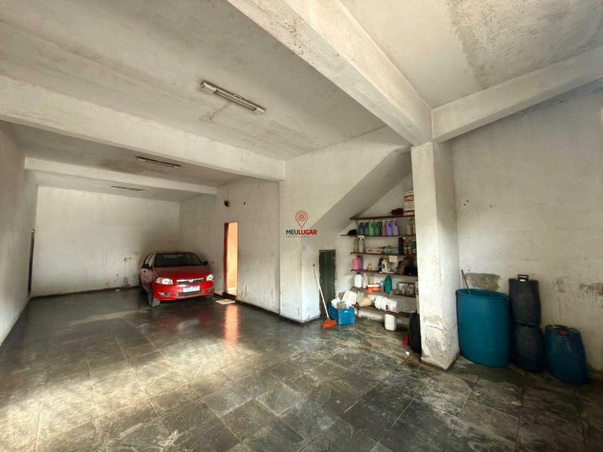 Casa, CDI Jatobá (barreiro), 3 Quartos, 4 Vagas, 1 Suíte