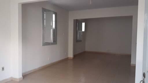 Casa, Centro, 3 Quartos, 5 Vagas, 1 Suíte