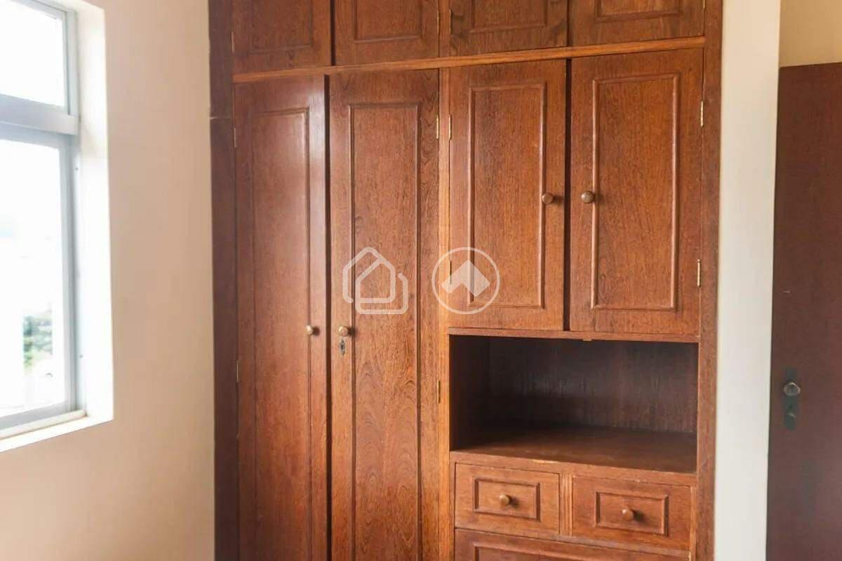 Apartamento, Estoril, 4 Quartos, 2 Vagas, 1 Suíte