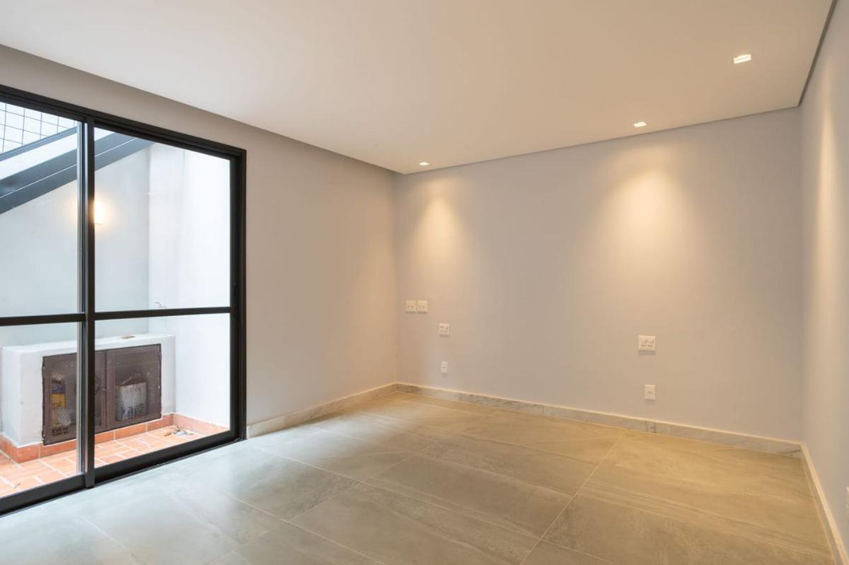 Casa, Planalto, 4 Quartos, 2 Vagas, 1 Suíte