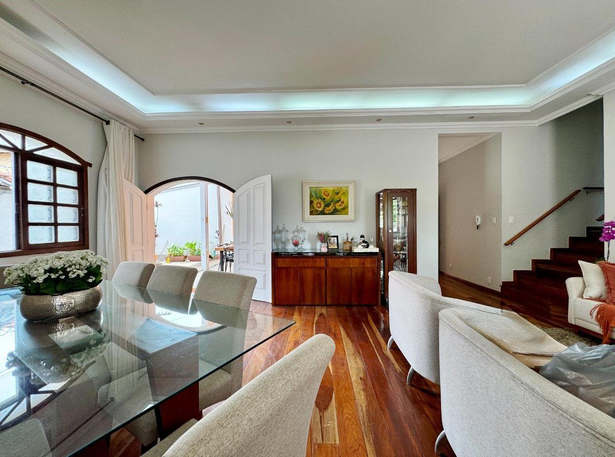 Casa, Santa Amélia, 3 Quartos, 10 Vagas, 1 Suíte