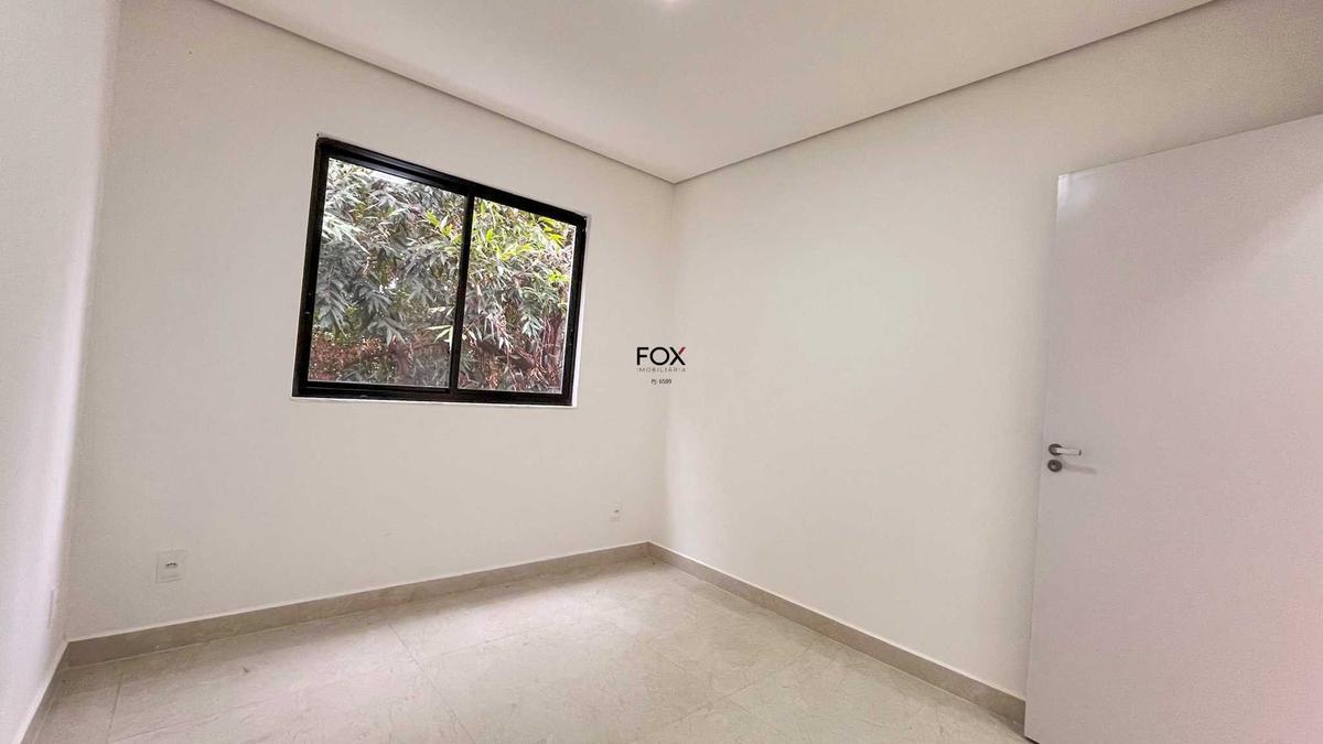Casa, Santa Branca, 3 Quartos, 2 Vagas, 1 Suíte