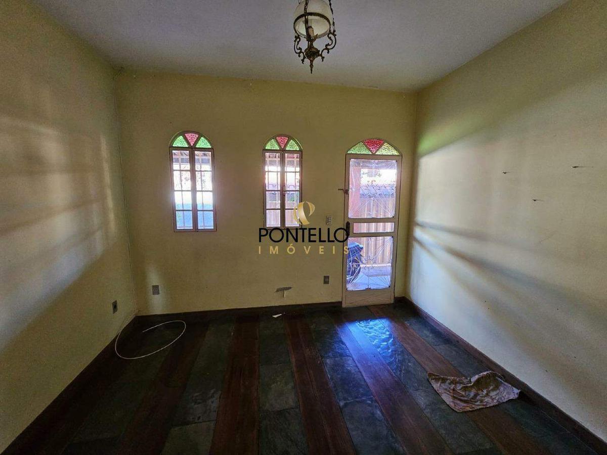 Casa, Jardim Europa, 4 Quartos, 3 Vagas, 1 Suíte