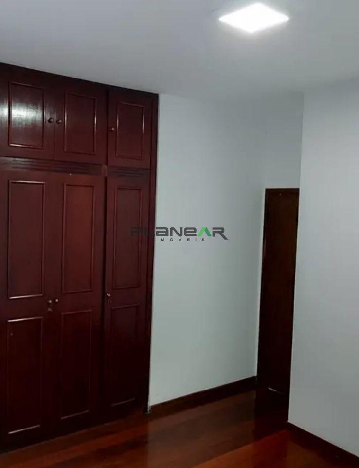 Casa, Bandeirantes, 4 Quartos, 4 Vagas, 2 Suítes