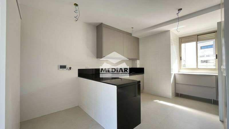 Apartamento, Cruzeiro, 4 Quartos, 3 Vagas, 2 Suítes