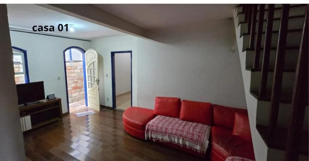 Casa, Centro, 13 Quartos, 0 Vaga, 1 Suíte