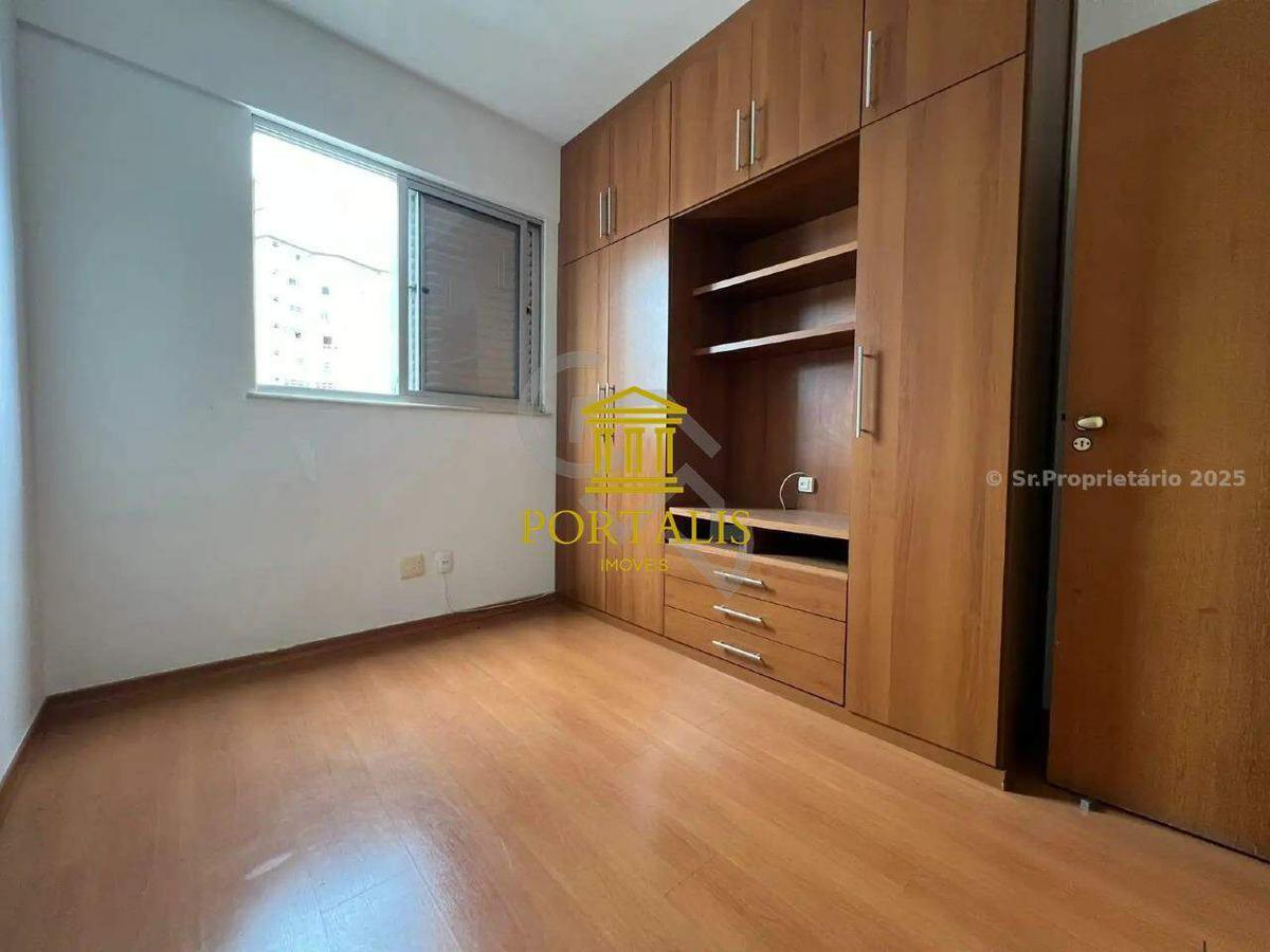 Apartamento, Estoril, 3 Quartos, 1 Vaga, 1 Suíte