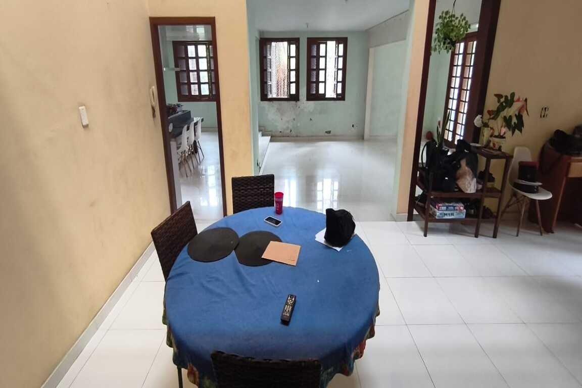 Casa, Santa Lúcia, 6 Quartos, 3 Vagas, 1 Suíte