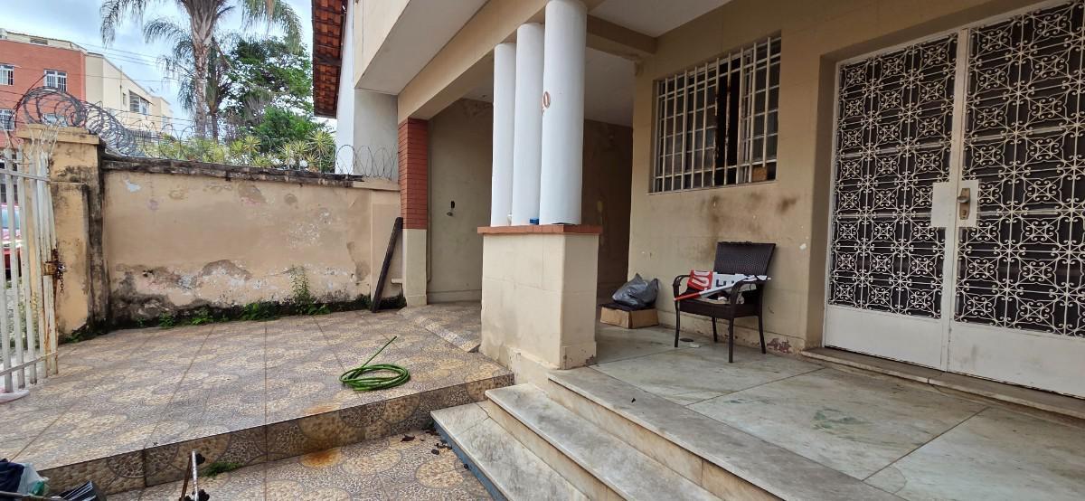 Casa, Floresta, 4 Quartos, 2 Vagas, 1 Suíte