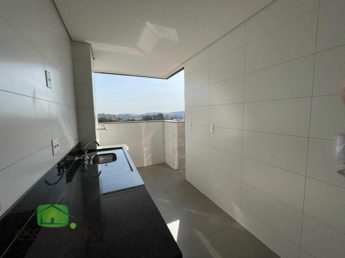 Cobertura, Fonte Grande, 3 Quartos, 2 Vagas, 1 Suíte