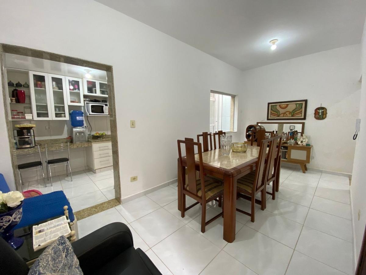 Casa, Centro, 4 Quartos, 2 Vagas, 3 Suítes