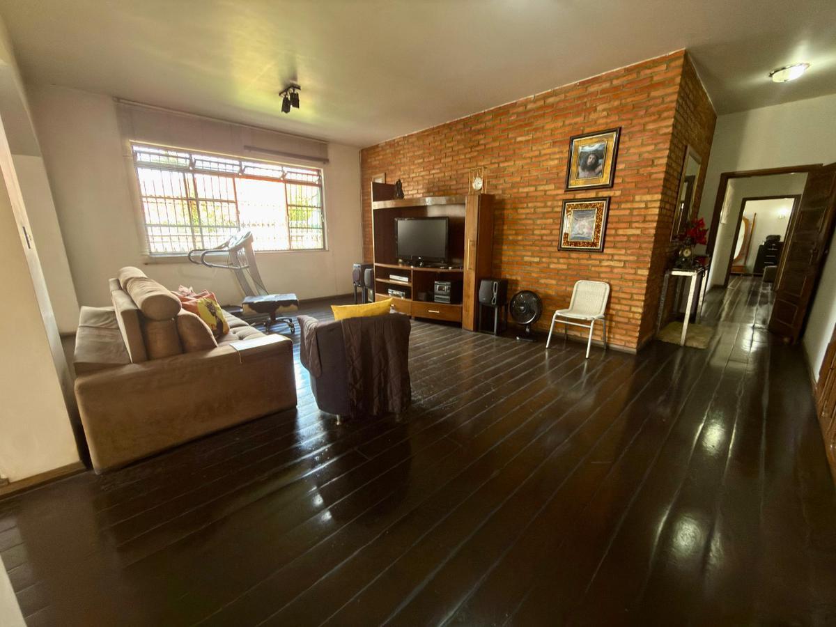 Casa, Bandeirantes (pampulha), 4 Quartos, 10 Vagas, 2 Suítes
