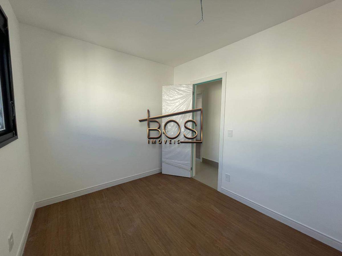 Cobertura, Sagrada Família, 3 Quartos, 3 Vagas, 1 Suíte