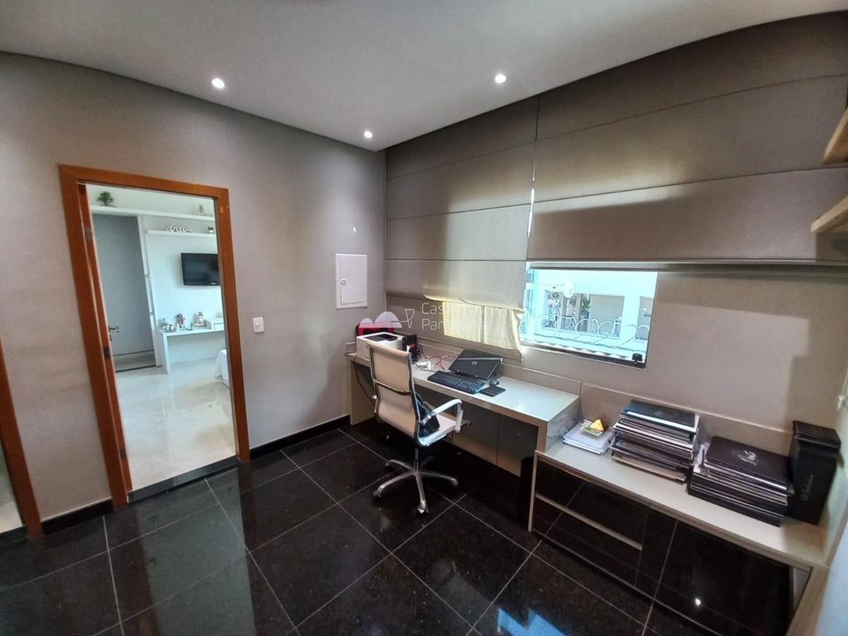 Casa, Santa Amélia, 3 Quartos, 6 Vagas, 2 Suítes