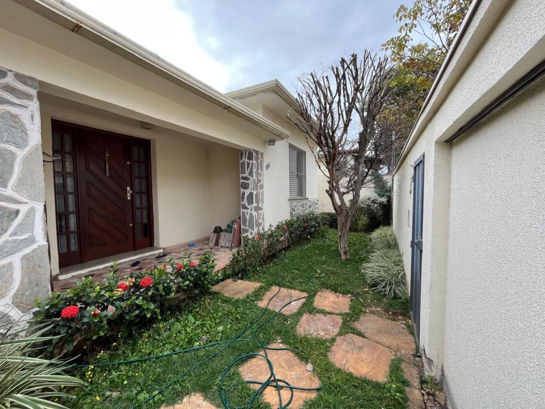 Casa, Calafate, 5 Quartos, 3 Vagas, 1 Suíte