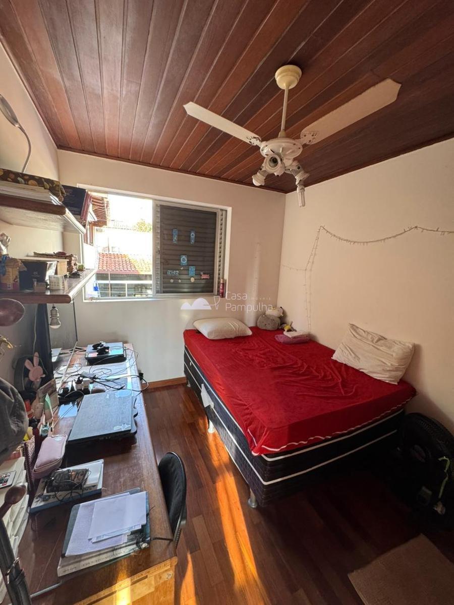 Casa, Jaraguá, 8 Quartos, 4 Vagas, 2 Suítes
