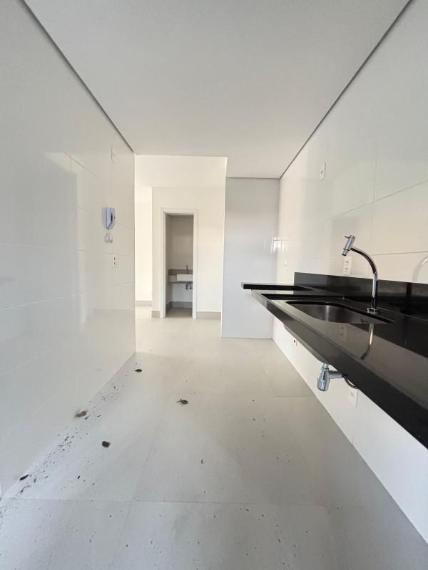 Apartamento, Sagrada Família, 3 Quartos, 2 Vagas, 1 Suíte