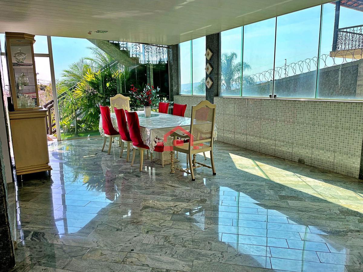 Casa, Trevo, 4 Quartos, 10 Vagas, 1 Suíte