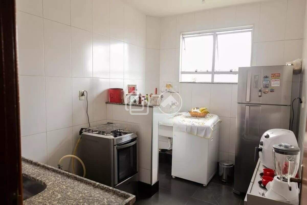 Apartamento, Carlos Prates, 2 Quartos, 1 Vaga