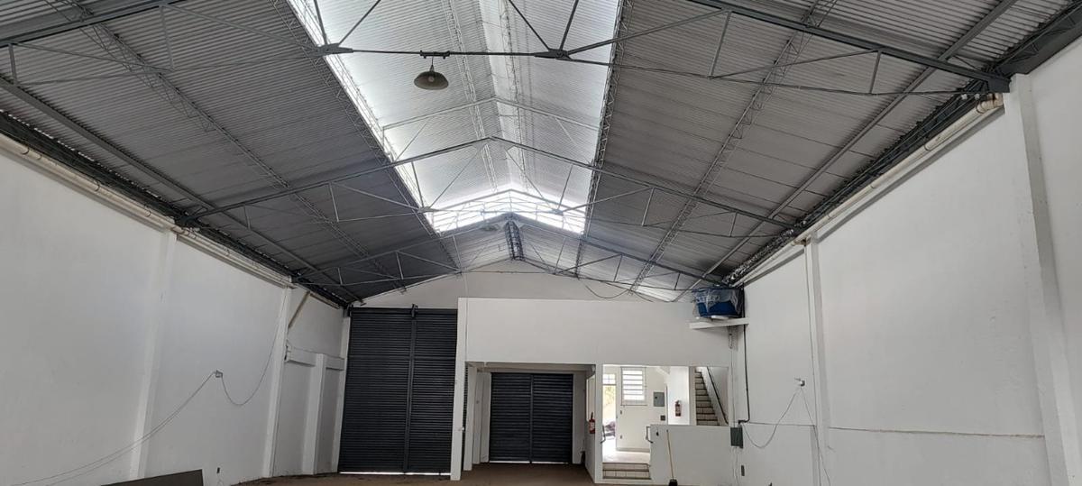 Galpão, Lagoinha, 1 Quarto, 0 Vaga