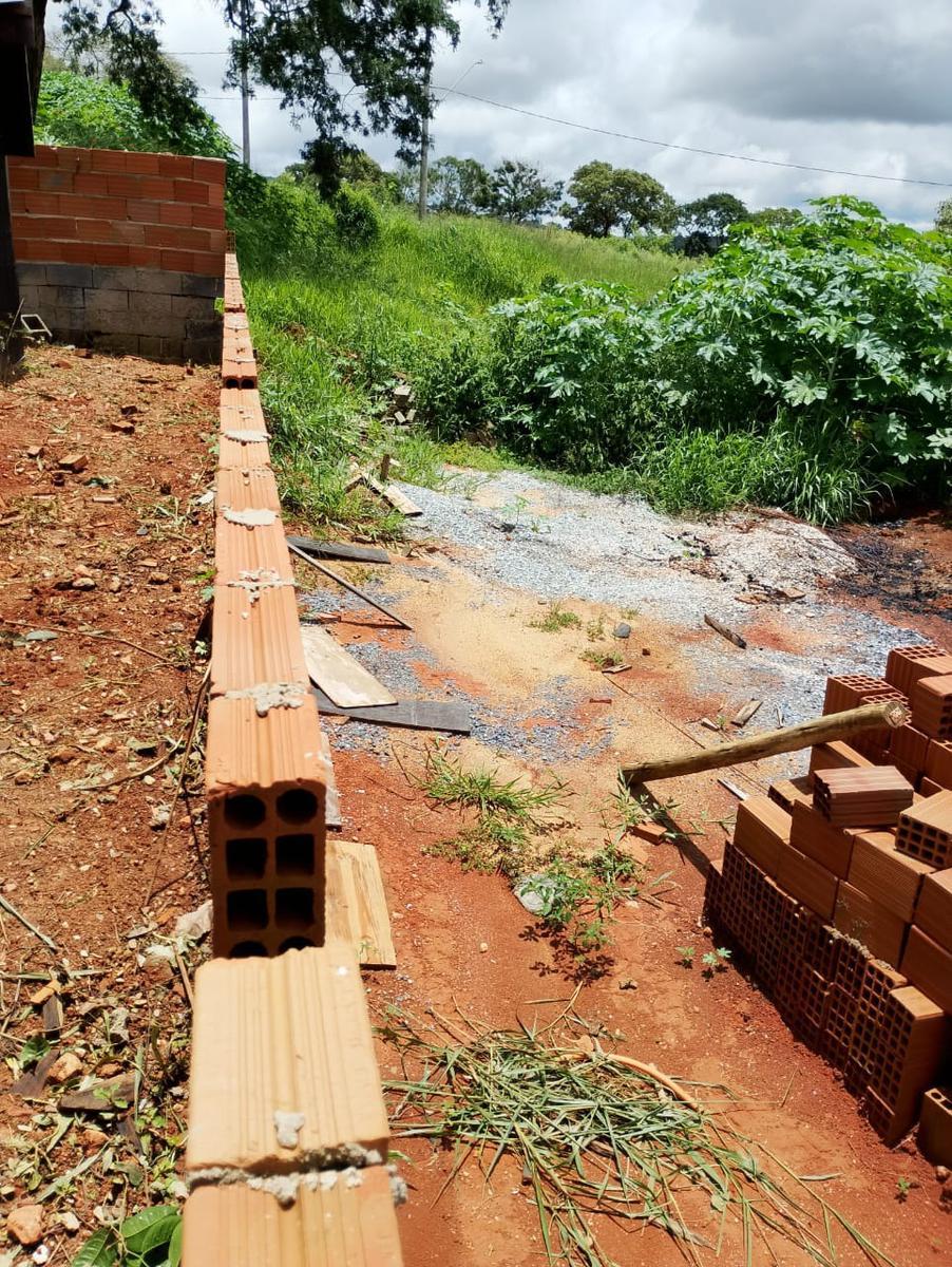 Casa, Vila dos Ipês, 3 Quartos, 2 Vagas, 1 Suíte