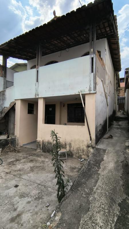 Casa, Industrial, 3 Quartos, 2 Vagas, 1 Suíte