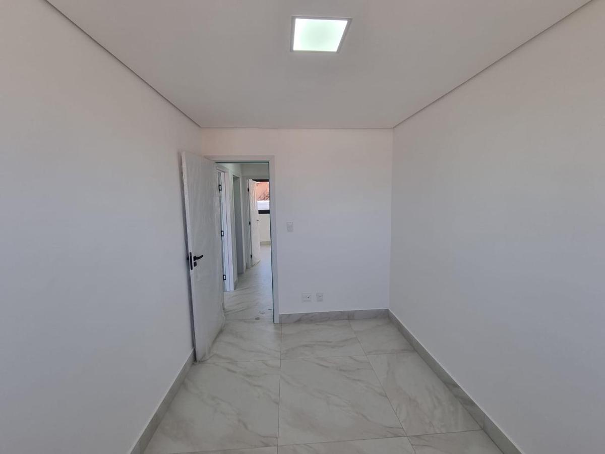 Casa, Planalto, 3 Quartos, 1 Vaga, 1 Suíte