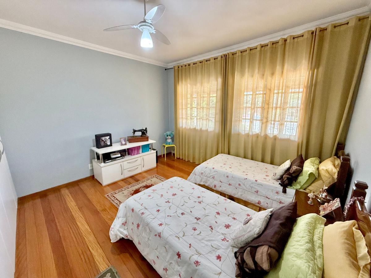 Casa, São Luiz (pampulha), 4 Quartos, 10 Vagas, 3 Suítes