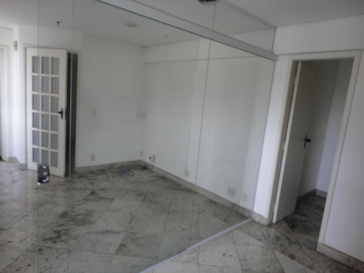 Sala, Barro Preto
