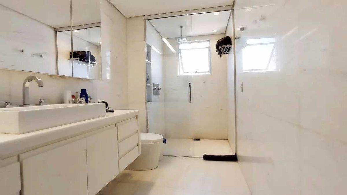 Apartamento, Cruzeiro, 3 Quartos, 4 Vagas, 3 Suítes
