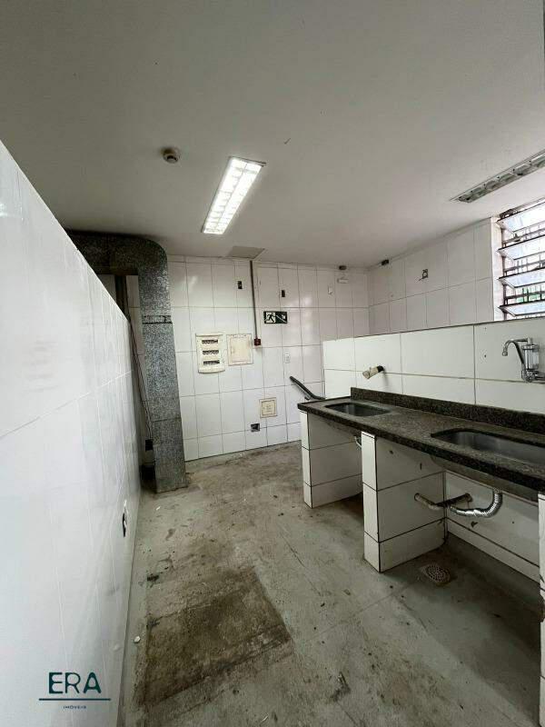 Andar, Centro, 0 Quarto, 0 Vaga