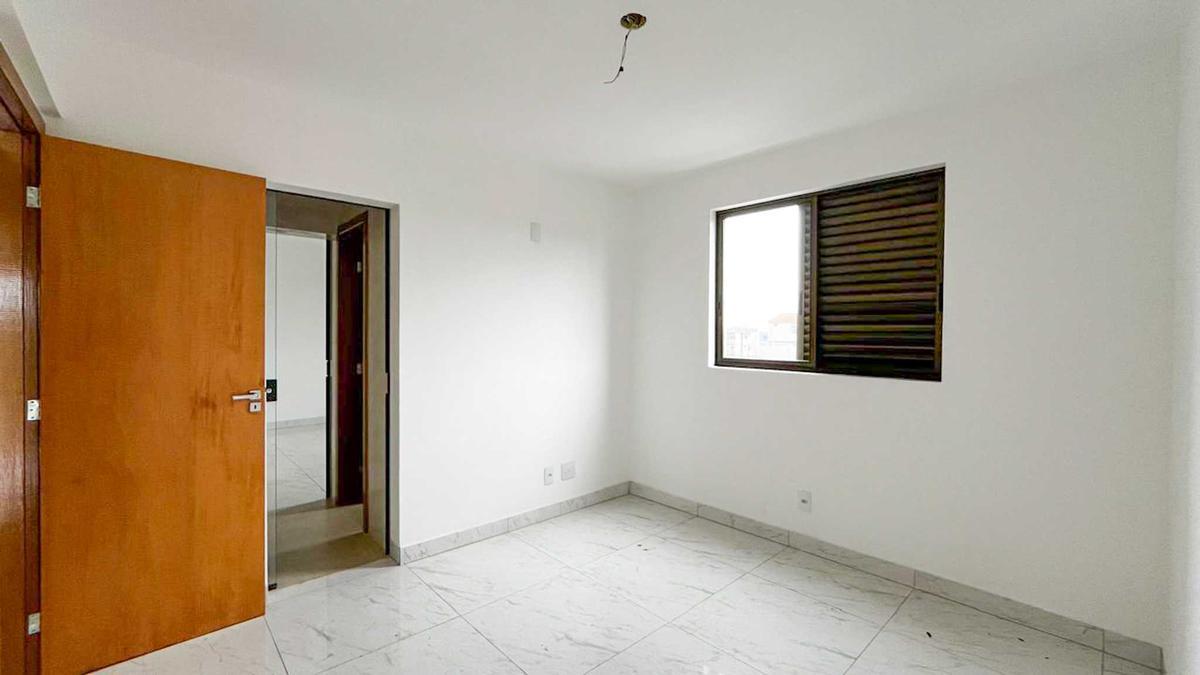 Cobertura, Indaiá, 4 Quartos, 3 Vagas, 3 Suítes
