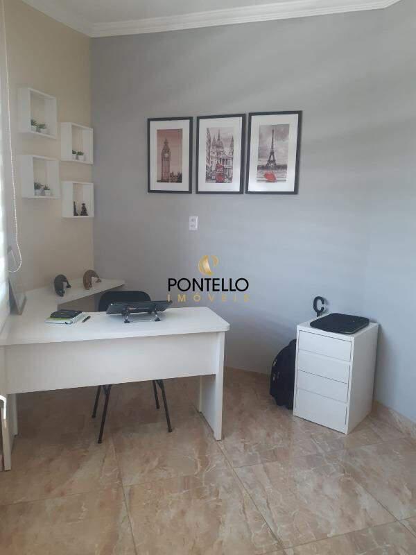 Casa, Boa Vista, 8 Quartos, 2 Vagas, 2 Suítes