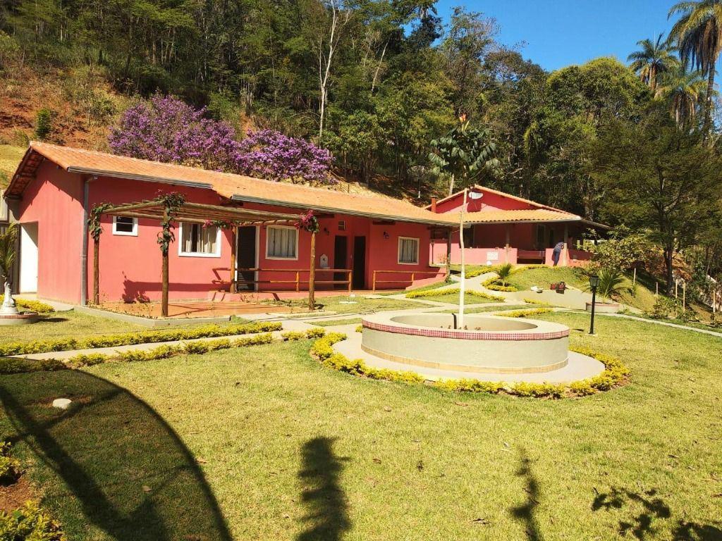 Fazenda, Ravena, 2 Quartos, 0 Vaga, 2 Suítes