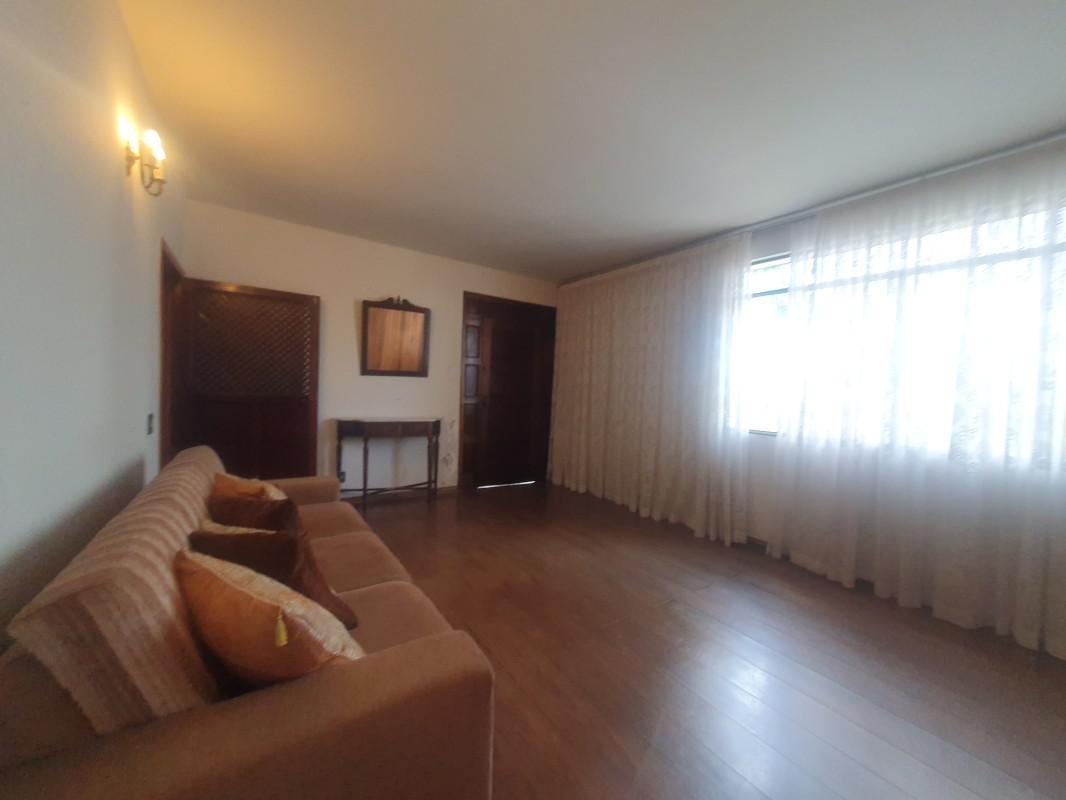 Casa, Nova Suíssa, 4 Quartos, 4 Vagas, 1 Suíte